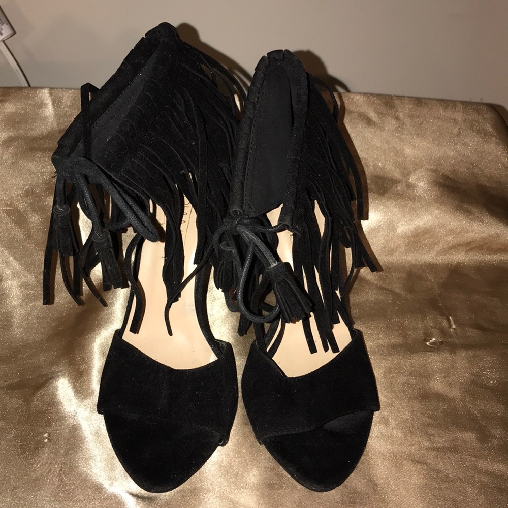 You can never go wrong with Sassy Black shoe